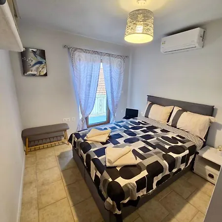 Daisy House Golden Area *