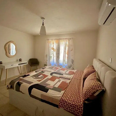 Case de vacanță Daisy House Golden Area
